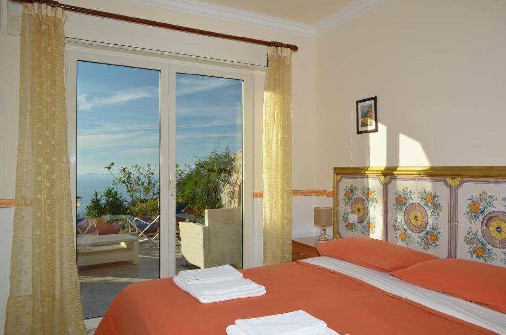 Le Ginestre Di Capri Bb & Holiday House Анакапрі Екстер'єр фото